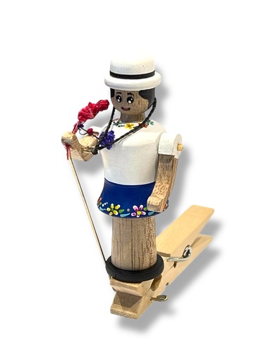 [8M3] MOVIL PERSONAJES TRADICIONALES DEL ECUADOR CHOLA CUENCANA