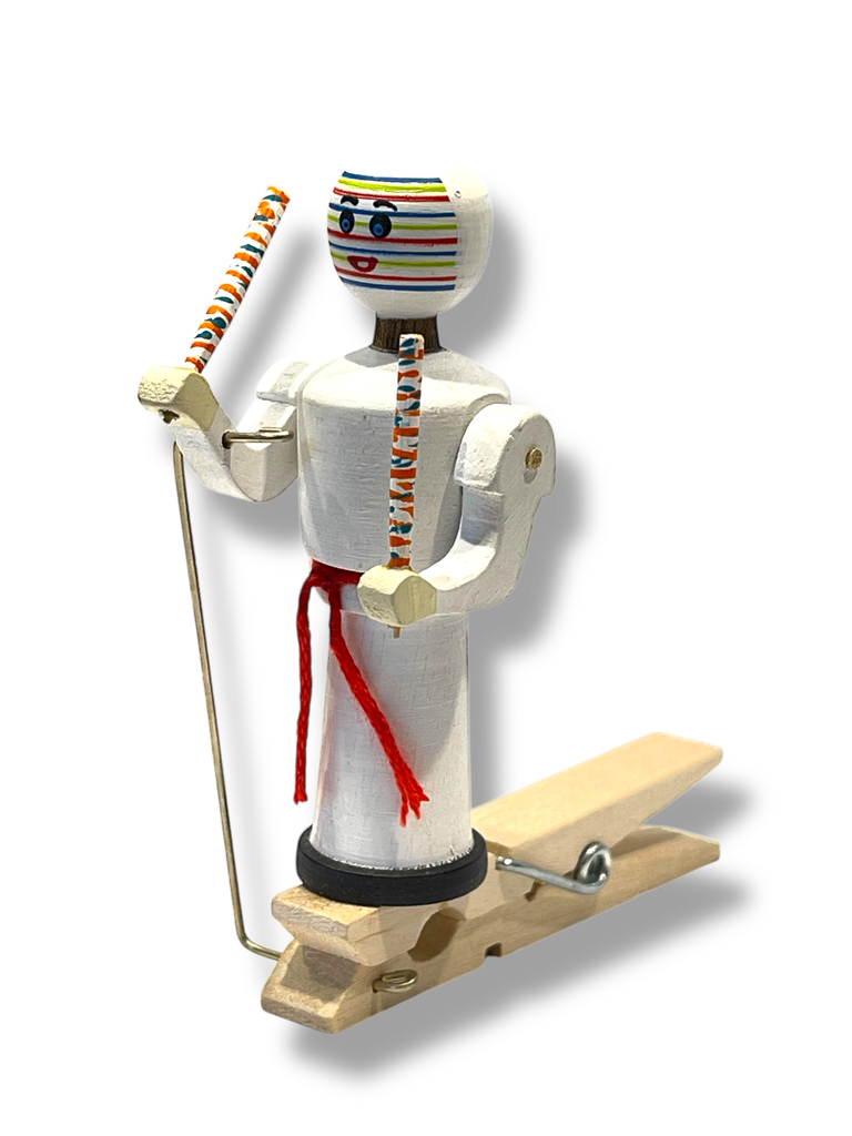 8M2 - MOVIL PERSONAJES TRADICIONALES DEL ECUADOR HUACO